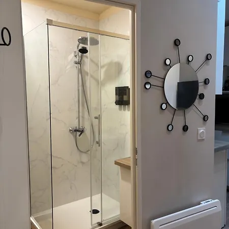 Le Refuge De Proche Lyon Apartament